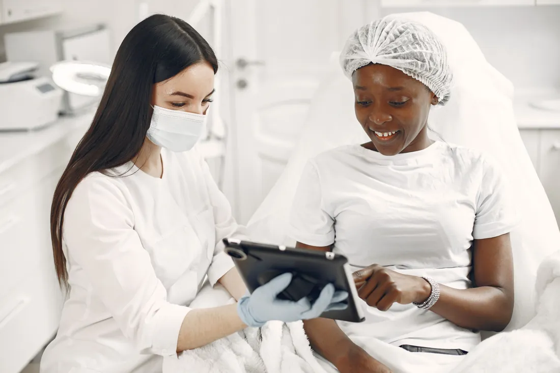 Brazilian Butt Lift Sicherheit und Aufklärung, ehrliche Risikoaufklärung in der Praxis Fetai · Ästhetische Chirurgie Düsseldorf