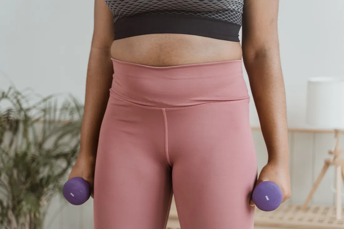 Hip Dips lassen sich nicht wegtrainieren, Krafttraining verändert die knöcherne Beckenform nicht, Beratung in Düsseldorf